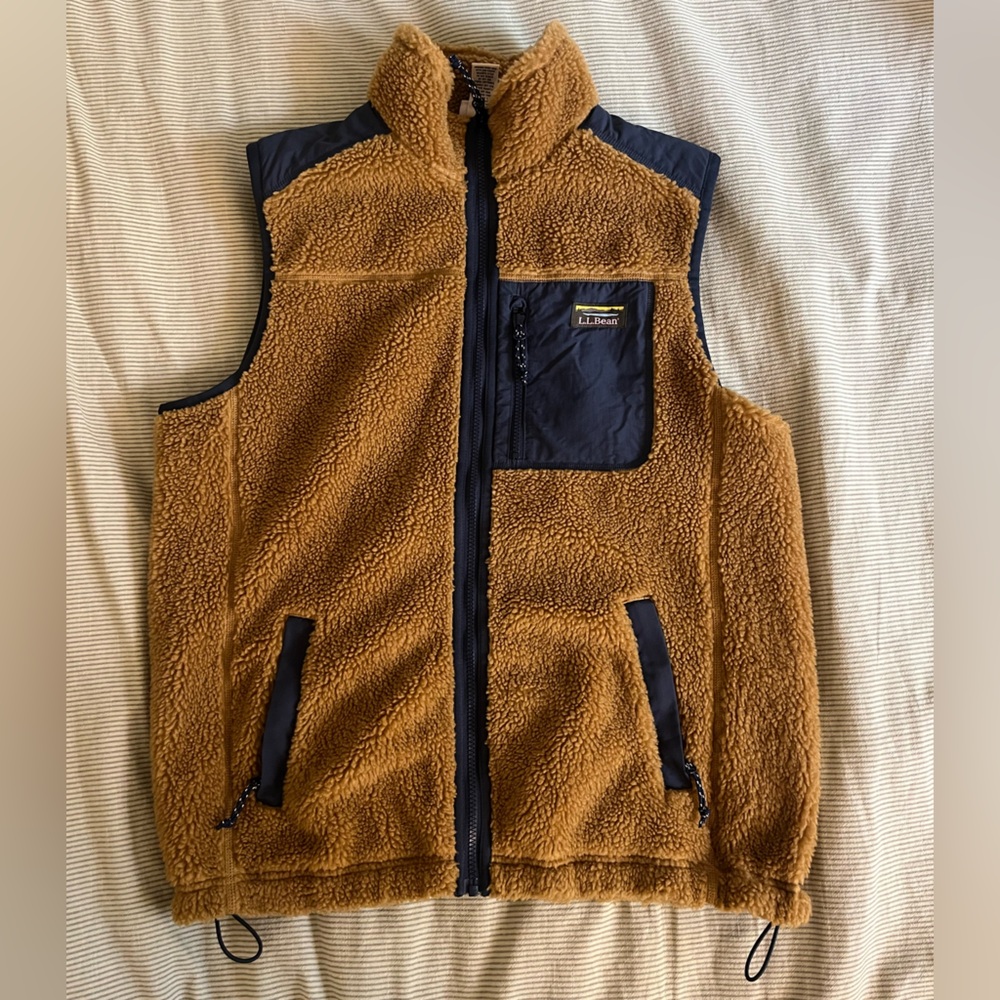 NWOT L.L. Bean Sherpa Fleece Vest - Tan and Navy - Size Men’s Large